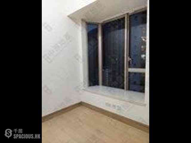 Kennedy Town - Cadogan 03