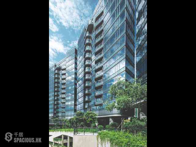 Mid Levels West - University Heights 10