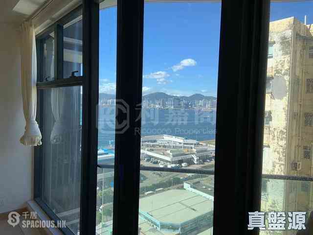 Shek Tong Tsui - Upton 03