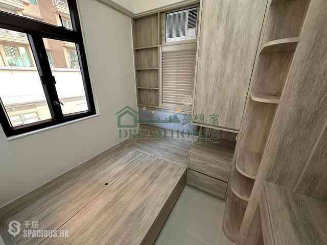 Kennedy Town - Cheong Kat Mansion 02