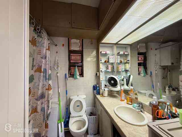 Sai Ying Pun - Silver Court 04