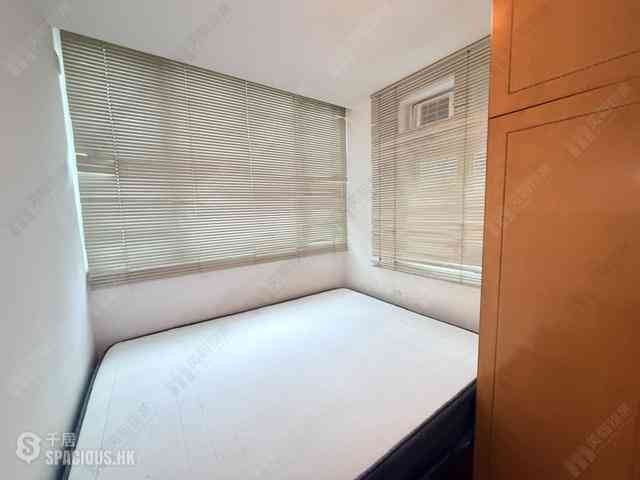 Causeway Bay - Lai Yuen Apartments 09