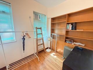 Causeway Bay - Lai Yuen Apartments 11