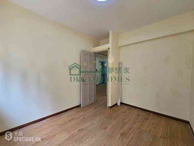 Mid Levels Central - Carlos Court 05