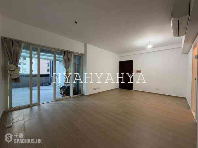 Soho - Centrestage 04