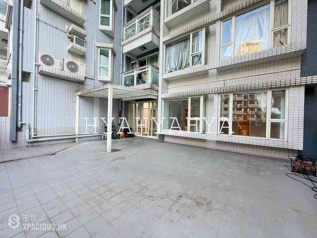 Soho - Centrestage 10