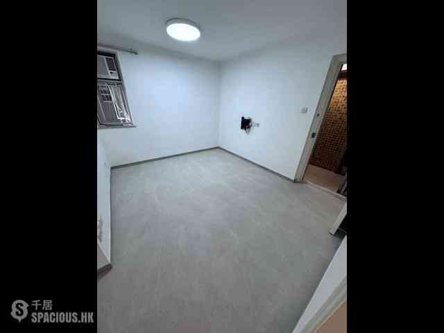 Fortress Hill - Kwong Chiu Terrace Block B 03