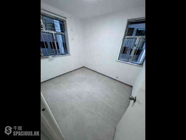 Fortress Hill - Kwong Chiu Terrace Block B 07