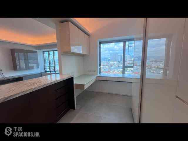 West Kowloon - Sorrento 07