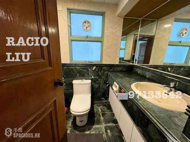 Mid Levels Central - Goldwin Heights 06