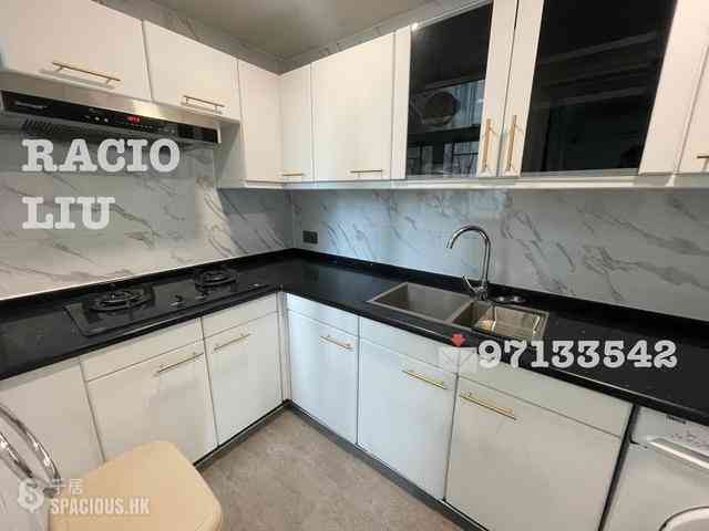 Mid Levels Central - Goldwin Heights 10