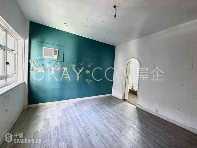 Mid Levels Central - Emerald Court 03