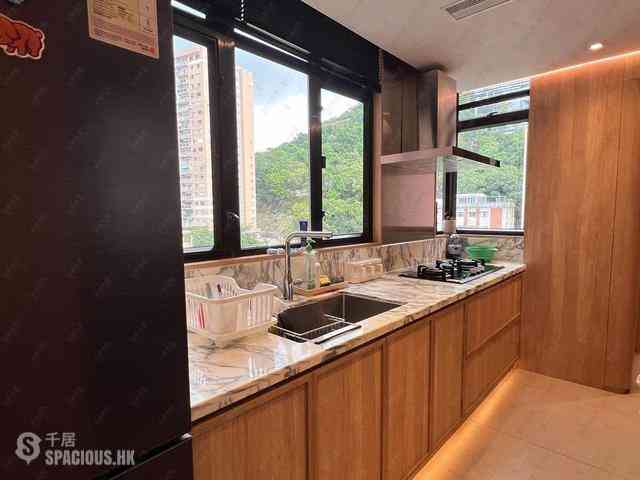 Mid Levels West - Dragonview Court 08