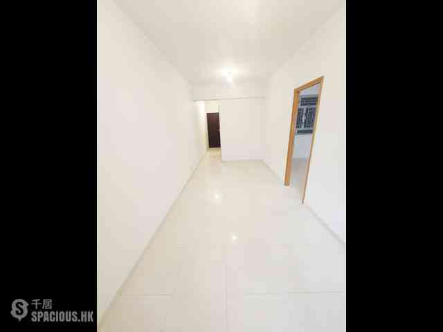 Quarry Bay - Kam Hoi Mansion 02