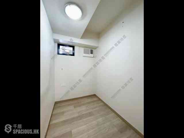 Mid Levels Central - Robinson Heights 02