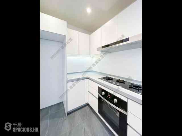 Mid Levels Central - Robinson Heights 10