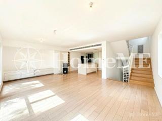 The Peak - Strawberry Hill 06