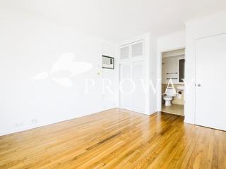 Mid Levels Central - Robinson Place Block 1 05