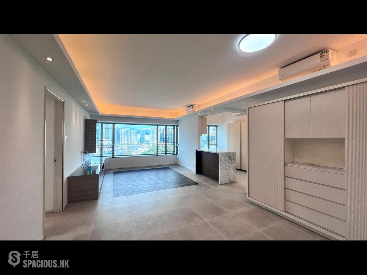West Kowloon - Sorrento Phase 2 Block 1 01