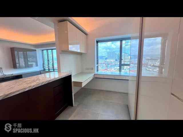 West Kowloon - Sorrento Phase 2 Block 1 05