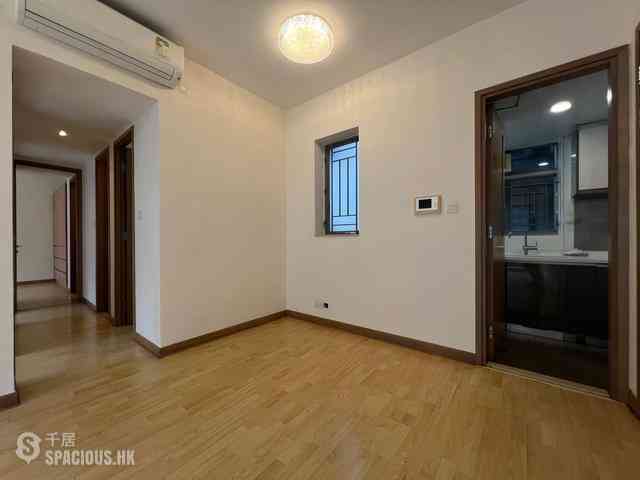 Sai Ying Pun - Island Crest 03