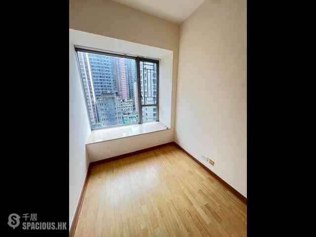Sai Ying Pun - Island Crest 04