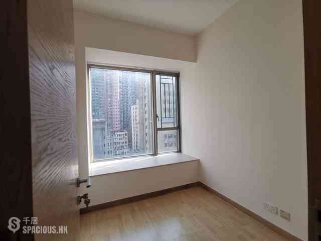 Sai Ying Pun - Island Crest 06