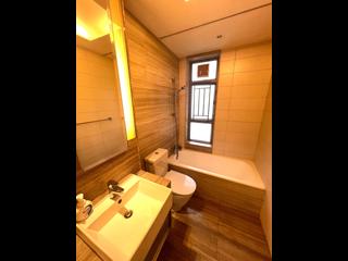 Sai Ying Pun - Island Crest 09