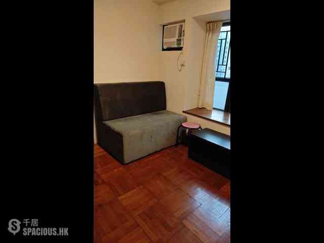 Wan Chai - Tai Yuen Court 02