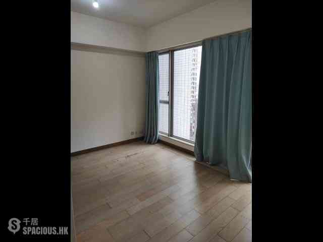 Sai Ying Pun - Island Crest 01