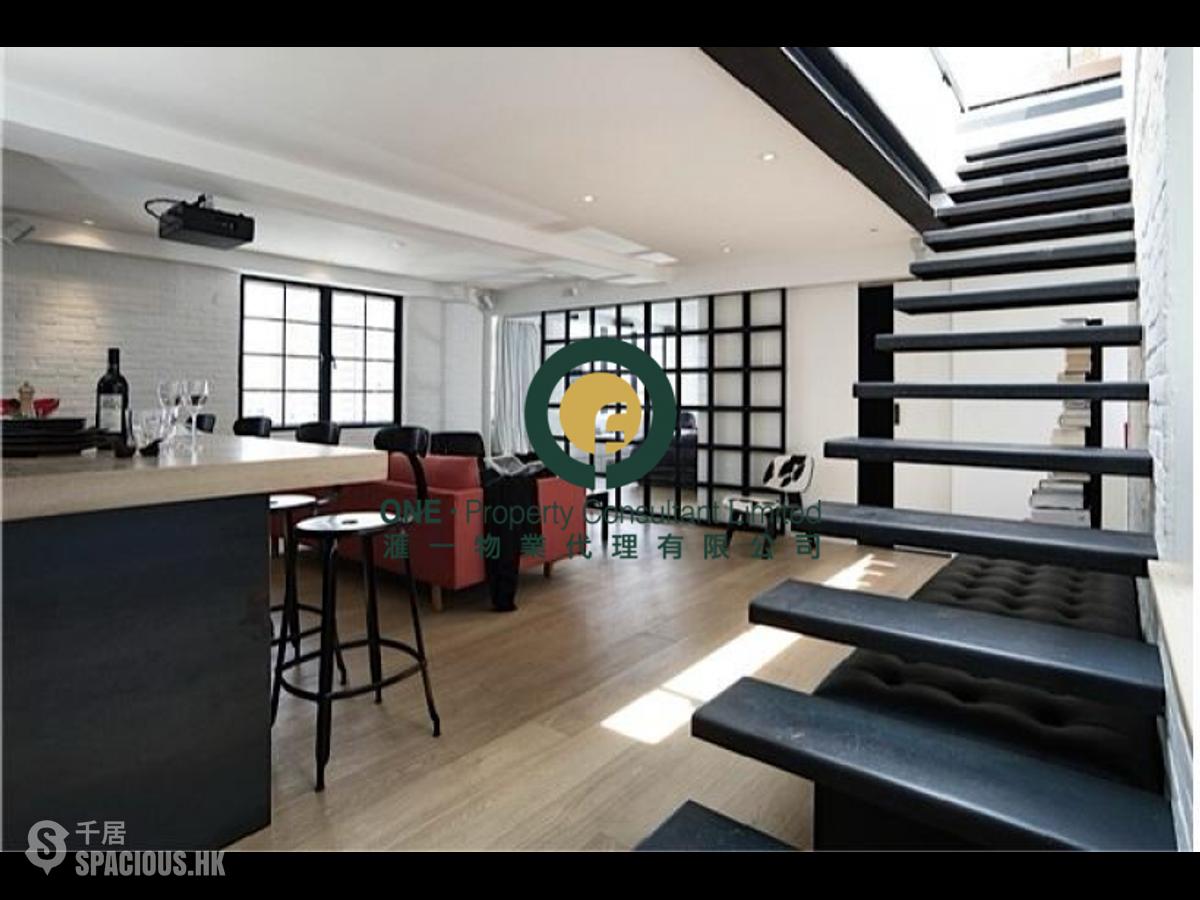 Sai Ying Pun - Wing Cheung Court 01