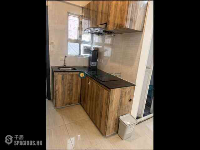 Sai Ying Pun - 21-25, Third Street 02