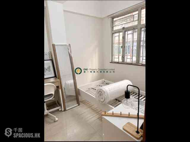 Sai Ying Pun - 21-25, Third Street 04