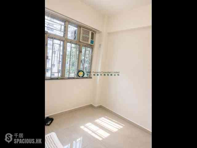 Sai Ying Pun - 21-25, Third Street 05