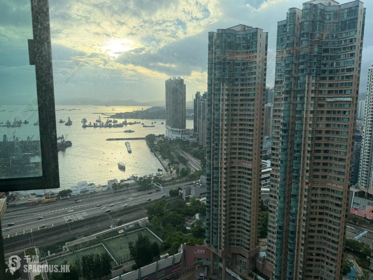 Tai Kok Tsui - Park Avenue 01