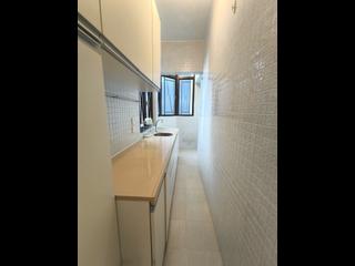 Causeway Bay - Kin Ga Building 03