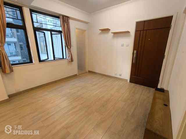 Causeway Bay - Kin Ga Building 06