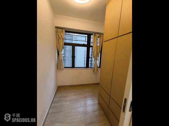 Causeway Bay - Kin Ga Building 11