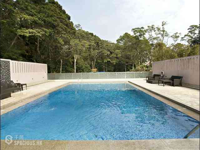 The Peak - Mount Austin Estate 02