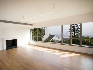The Peak - Mount Austin Estate 04
