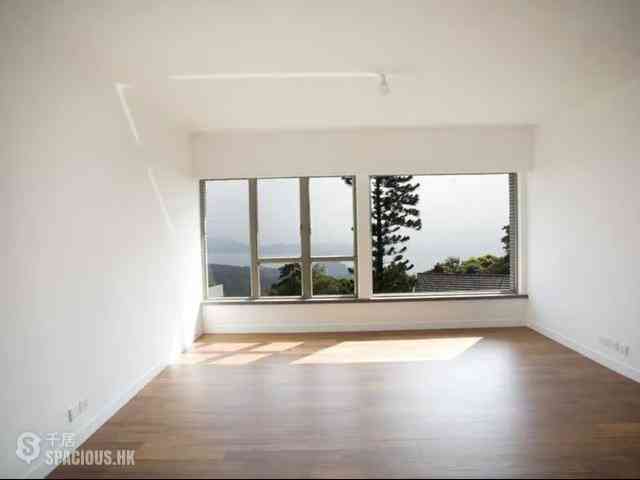 The Peak - Mount Austin Estate 10