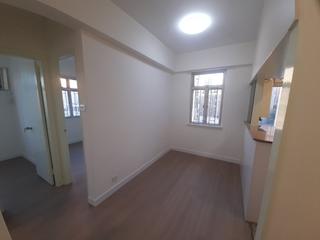 Sai Ying Pun - Golden Phoenix Court 09