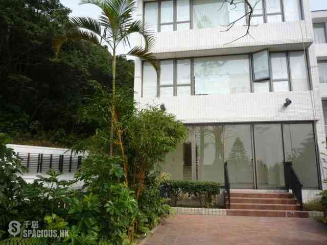 The Peak - Mount Austin Estate 01