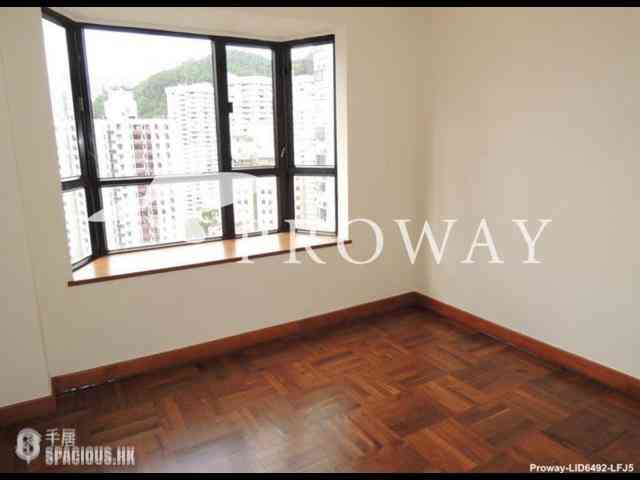 Tai Hang - Jolly Villa 08