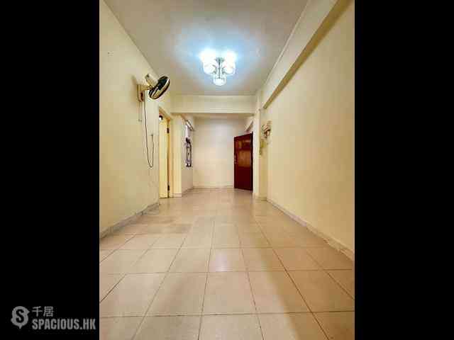 Luen Wo Hui - Luen Wong Building (House) 05