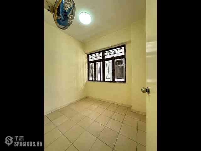 Luen Wo Hui - Luen Wong Building (House) 07
