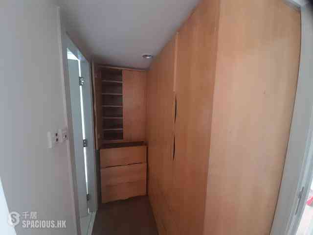 Soho - Centrestage Block 1 04