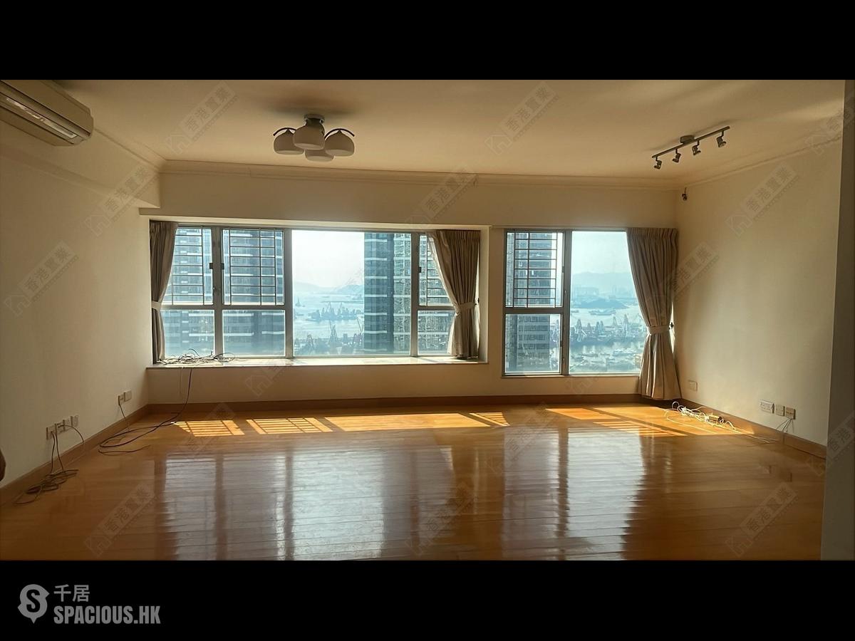 West Kowloon - The Waterfront 01