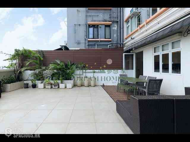 Shek Tong Tsui - Bic Wah Court 04