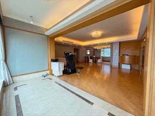 Mid Levels West - Piccadilly Mansion 07
